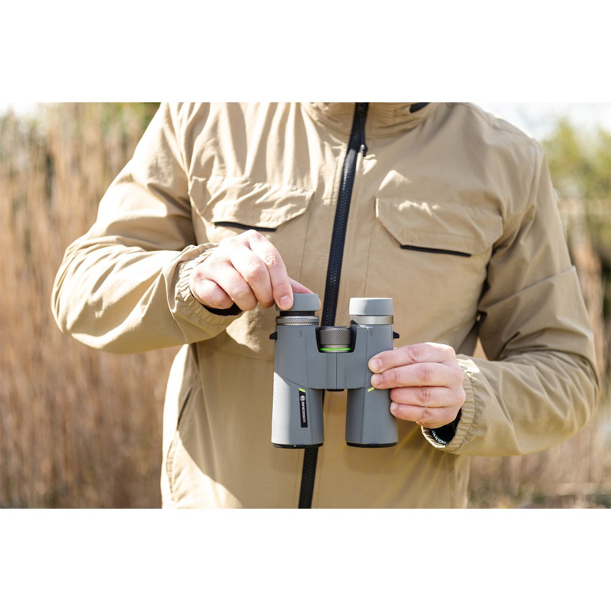 BRESSER Wave 8x42 Binoculars - waterproof - Vega Vision